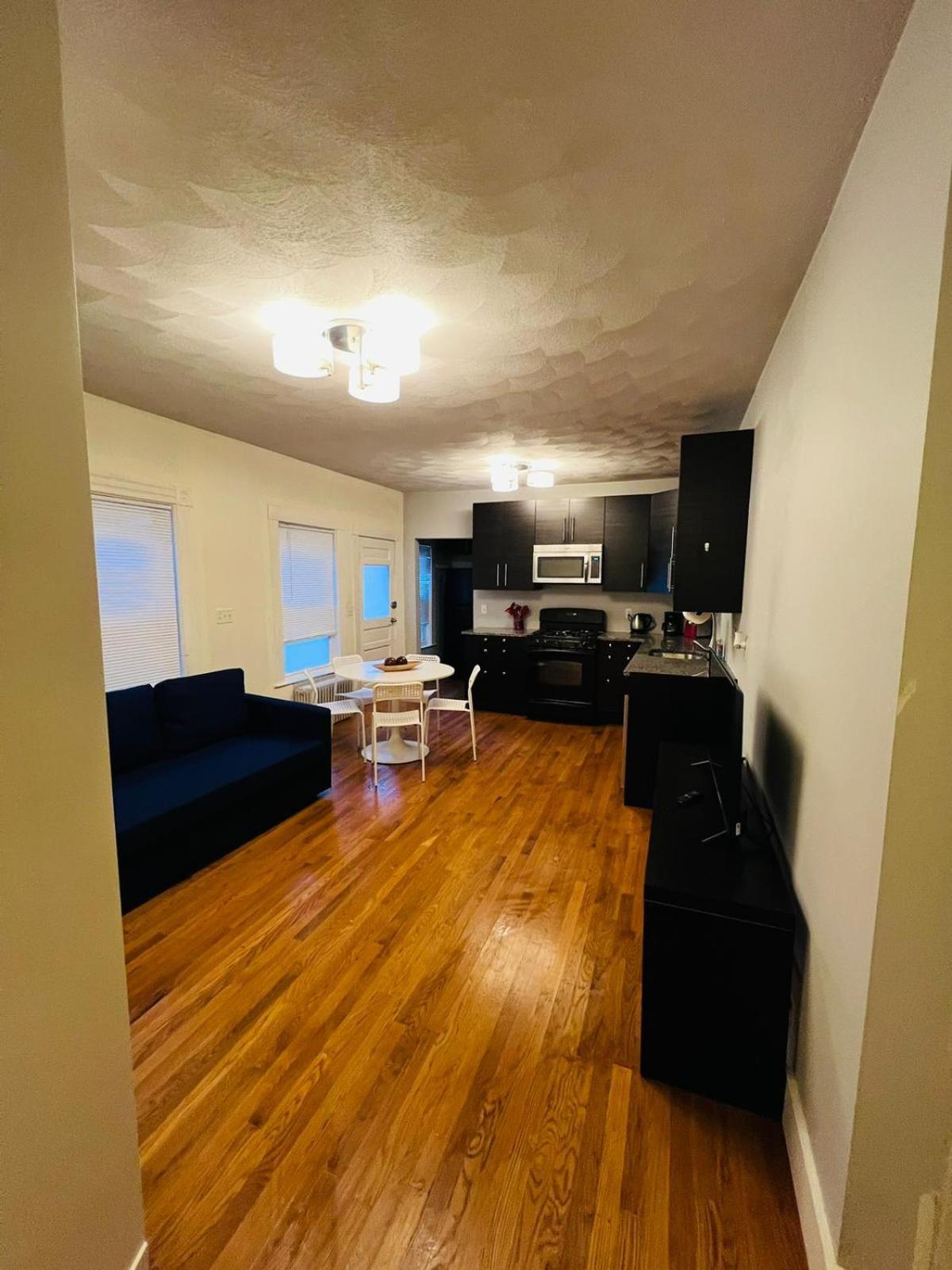 Renovated, 10 Min From The City Бостон Экстерьер фото