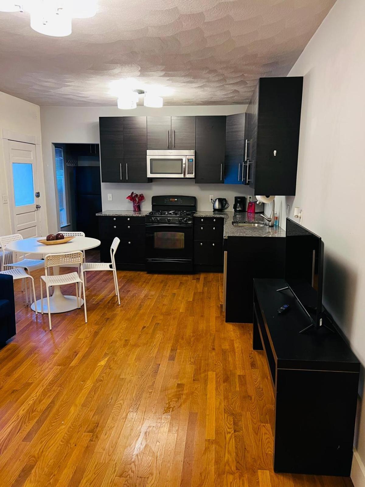 Renovated, 10 Min From The City Бостон Экстерьер фото